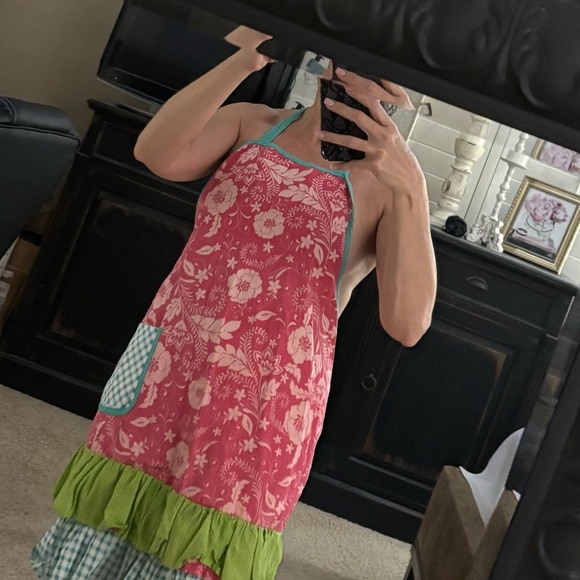 Apron - Picture 3 of 3